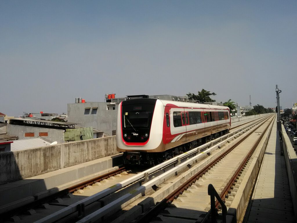 BTN Dan Adhi Commuter Berkolaborasi Di Proyek LRT City