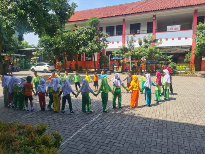 Kabid SD Dinas Pendidikan Kota Tangerang Sikapi Keluhan Orang Tua Murid SDN Gebang Raya I