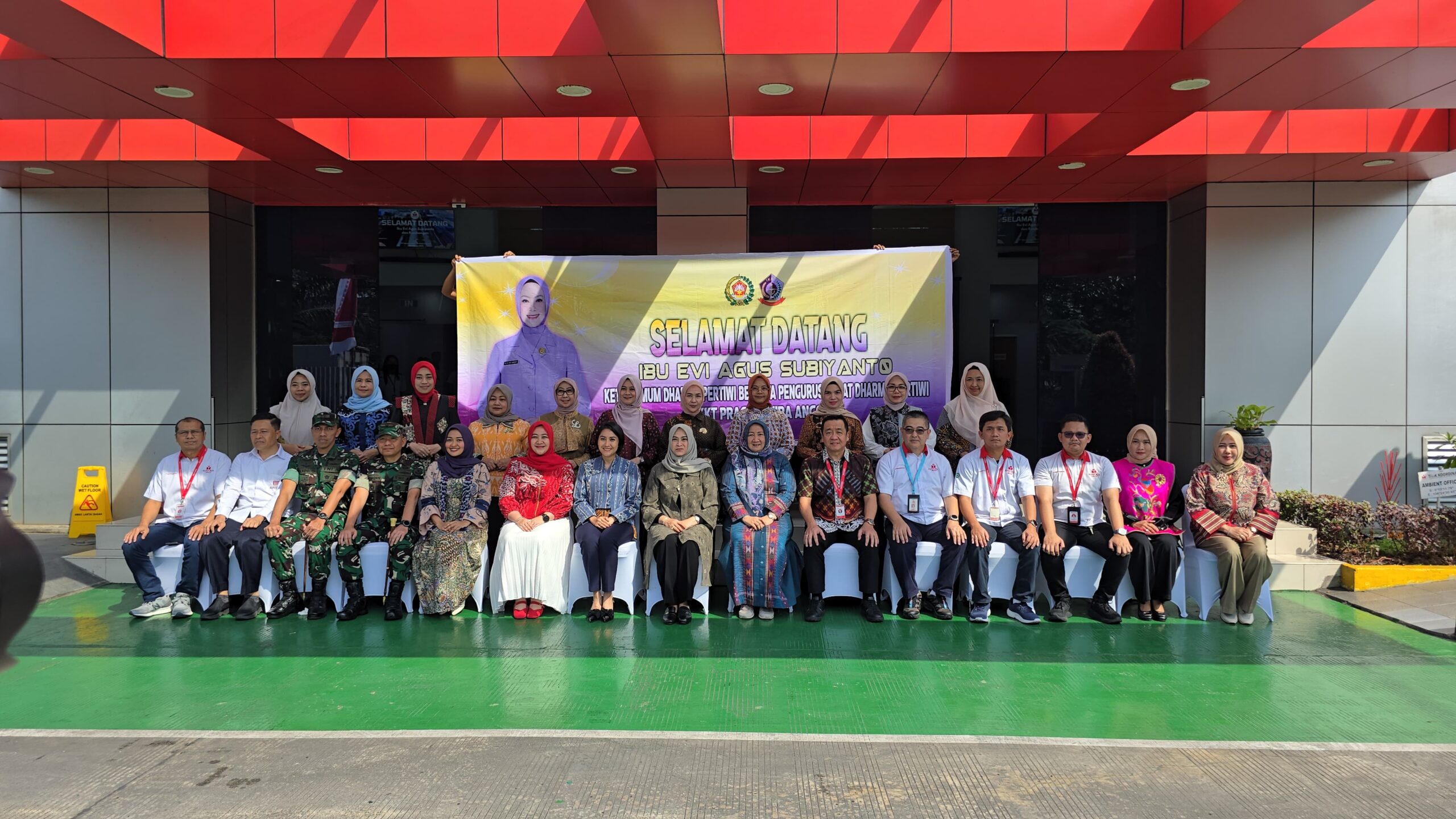 PT Mayora Indah Plant Jayanti 1 Sambut Kunjungan Ketua Umum Dharma Pertiwi: Semakin Kenal, Semakin Sayang PT Mayora Indah Plant Jayanti 1 Sambut Kunjungan Ketua Umum Dharma Pertiwi: Semakin Kenal, Semakin Sayang